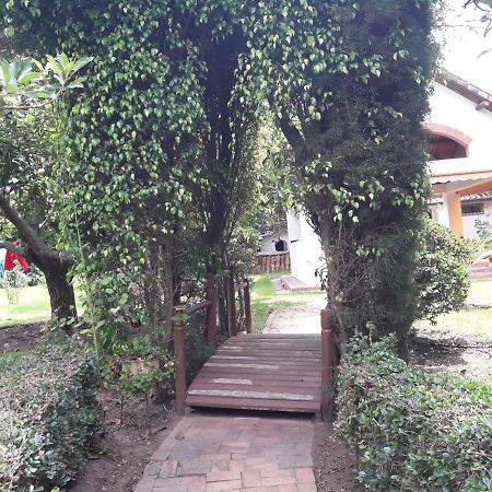 Готель Quinta La Gardenia Puembo Екстер'єр фото