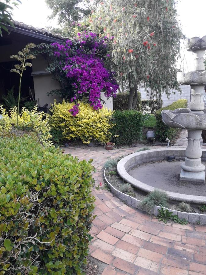 Готель Quinta La Gardenia Puembo Екстер'єр фото